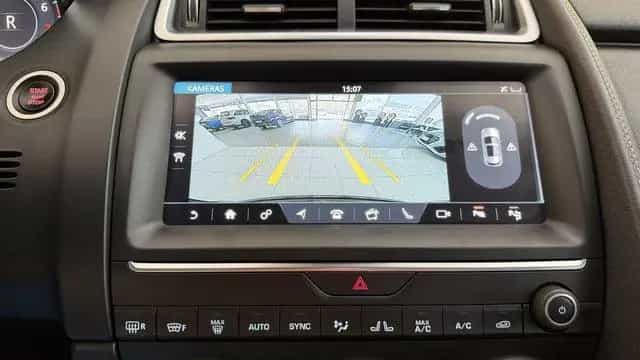 Jaguar E-Pace *ACC*AWD*AUTOMATIK*PANO*NAVI* 01/2019-photo-35