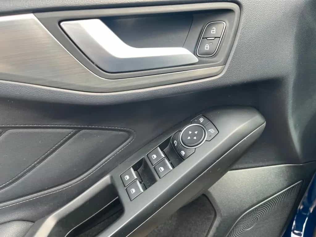 Ford Focus Turnier Titanium *Zahnriemen u. Wapu NEU 07/2020-photo-10