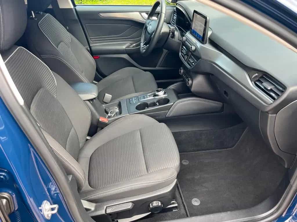 Ford Focus Turnier Titanium *Zahnriemen u. Wapu NEU 07/2020-photo-16