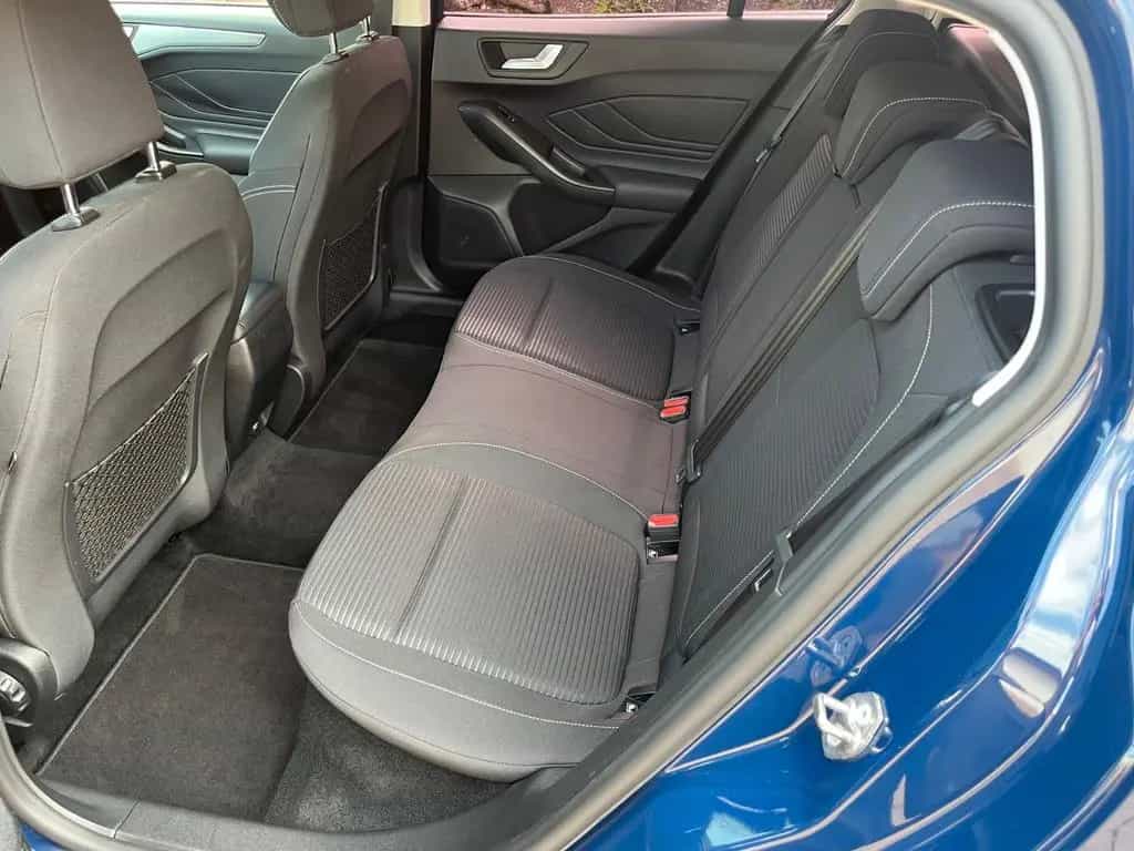 Ford Focus Turnier Titanium *Zahnriemen u. Wapu NEU 07/2020-photo-18