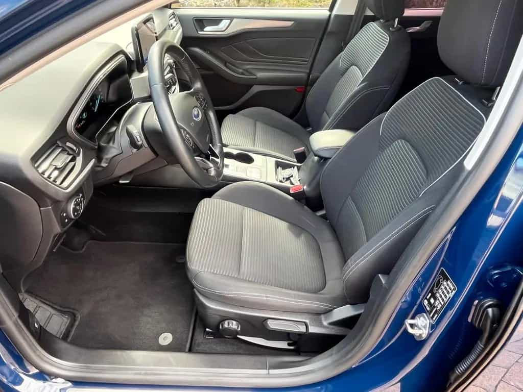 Ford Focus Turnier Titanium *Zahnriemen u. Wapu NEU 07/2020-photo-9