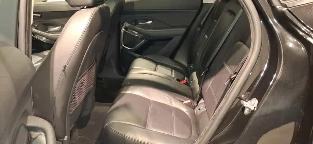 Jaguar E-Pace E-PACE Basis AWD 04/2018-photo-20