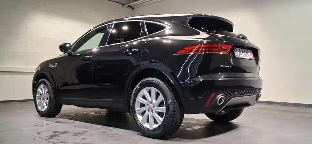 Jaguar E-Pace E-PACE Basis AWD 04/2018-photo-4