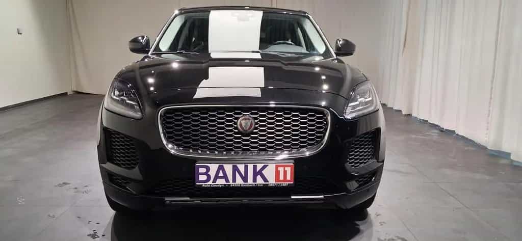Jaguar E-Pace E-PACE Basis AWD 04/2018-photo-7