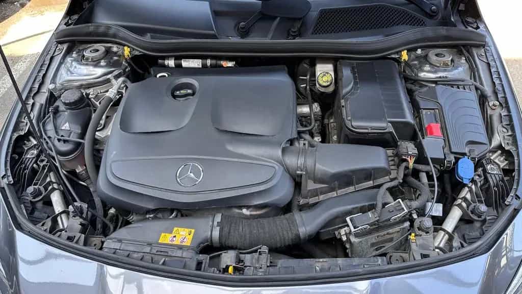 Mercedes-Benz CLA-Class 200 - AMG Line|Pano|Aut|LED|NAVI|SHZ|TÜV neu 04/2018-photo-11