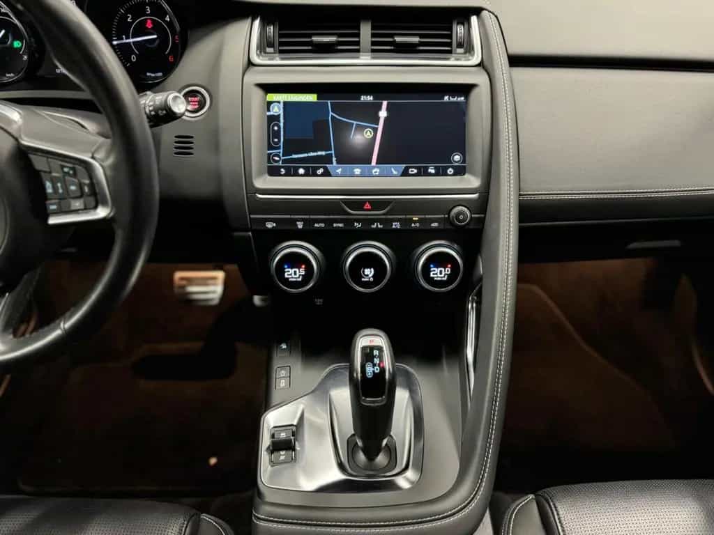 Jaguar E-Pace E-PACE R-Dynamic S Navi SHZ LED 02/2019-photo-37