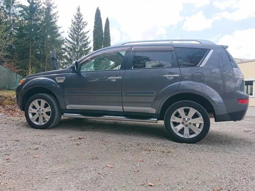 Mitsubishi Outlander 7Sitzer Vollausstattung TÜV bis 07.27 03/2008-photo-4