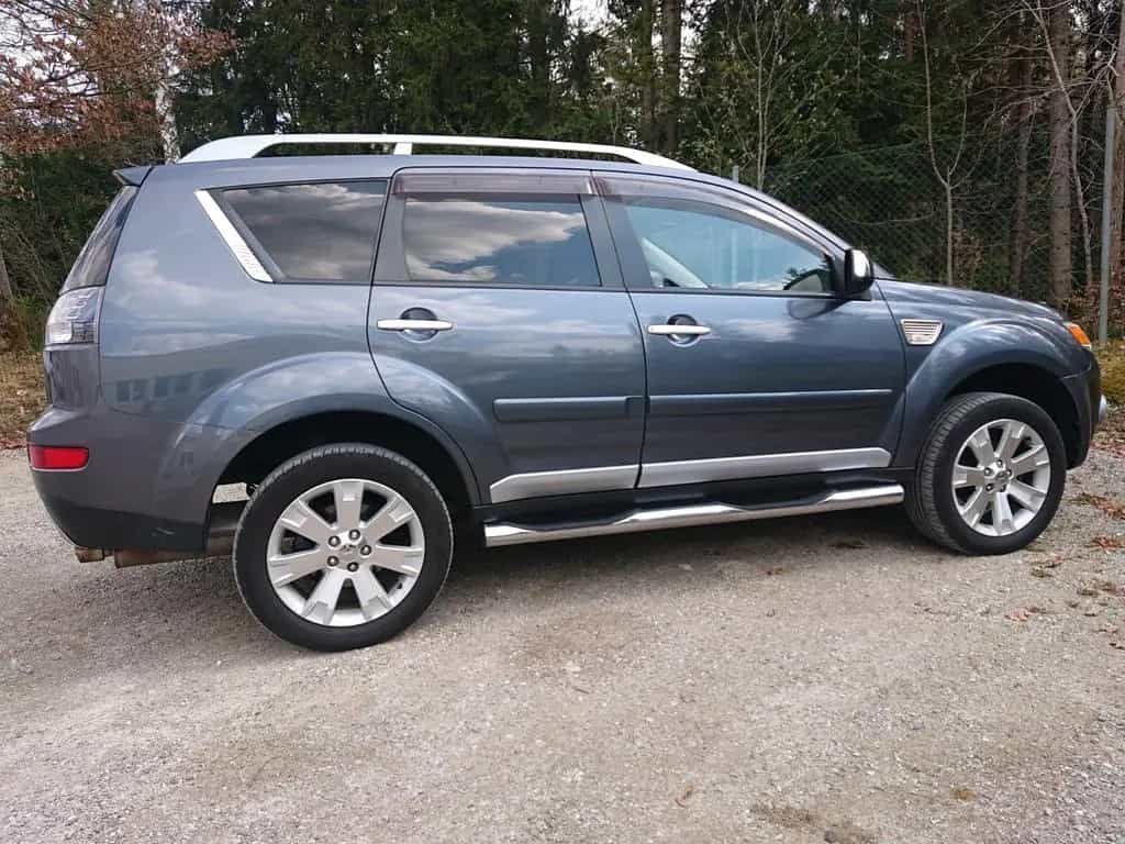 Mitsubishi Outlander 7Sitzer Vollausstattung TÜV bis 07.27 03/2008-photo-5