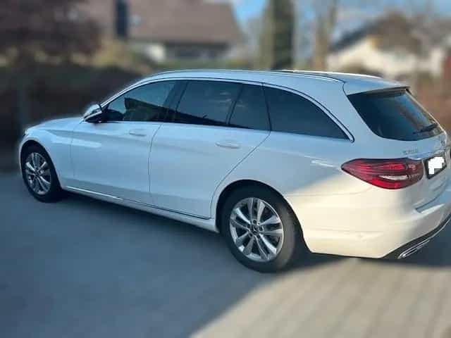 Mercedes-Benz C-Class 200 T Autom. - AHK, Panoramadach, ... 11/2018-photo-4