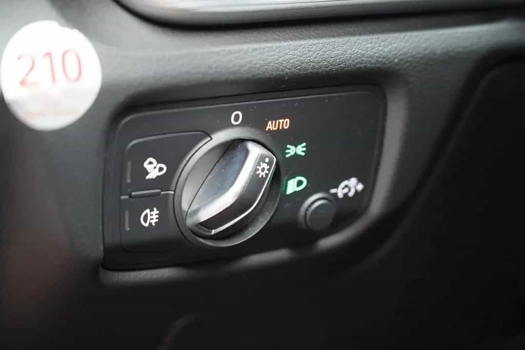 Audi A3 Sportback Sport 2.0 TDI DSG S-Tronic VIRTUAL 07/2016-photo-40