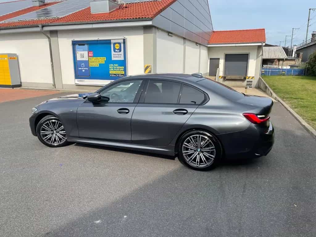 BMW 320 d M Sport Automatik Head-Up Service inkl. 05/2020-photo-7