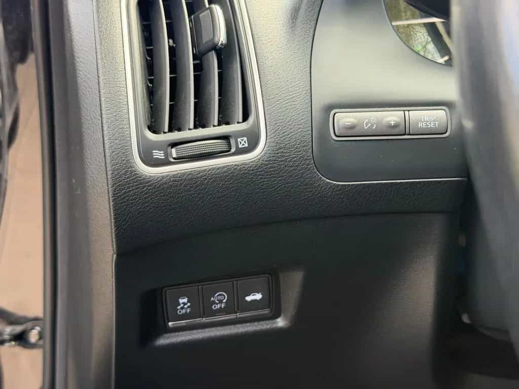 Infiniti Q50 /AUTOMATIK/LEDER/XENON/NAVI/EURO5/KAMERA 06/2014-photo-12