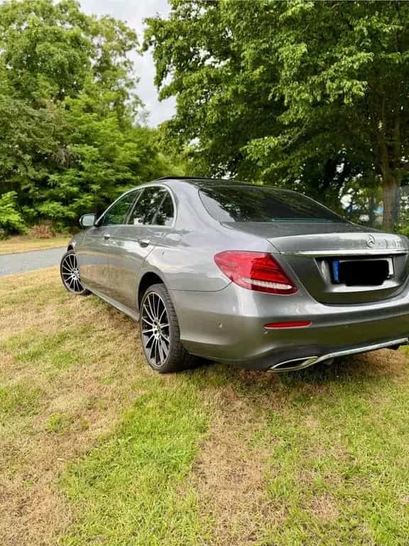 Mercedes-Benz E-Class E.400 4M AMG 09/2018-photo-4