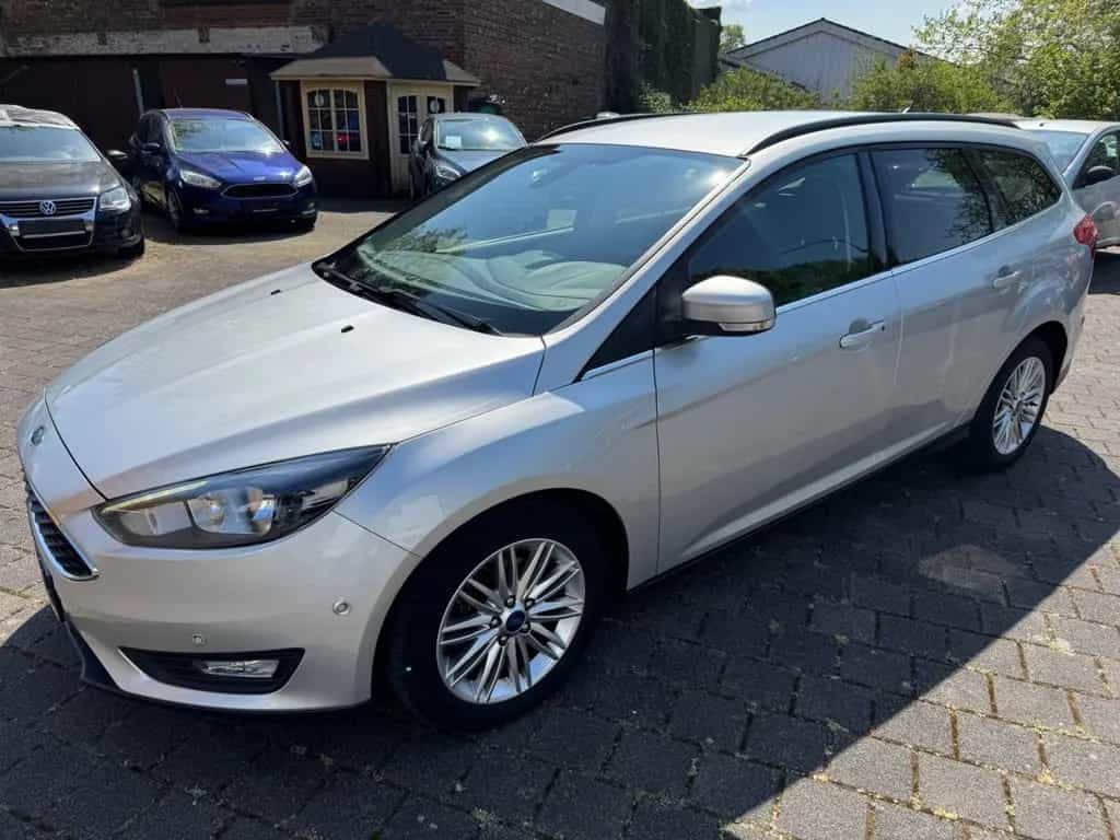Ford Focus Turnier Cool & Connect TOP/TÜV 05/2027/+++ 05/2018-photo-0