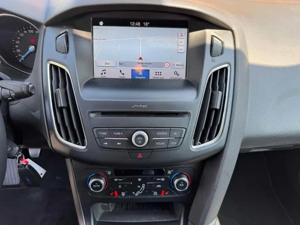 Ford Focus Turnier Cool & Connect TOP/TÜV 05/2027/+++ 05/2018-photo-12