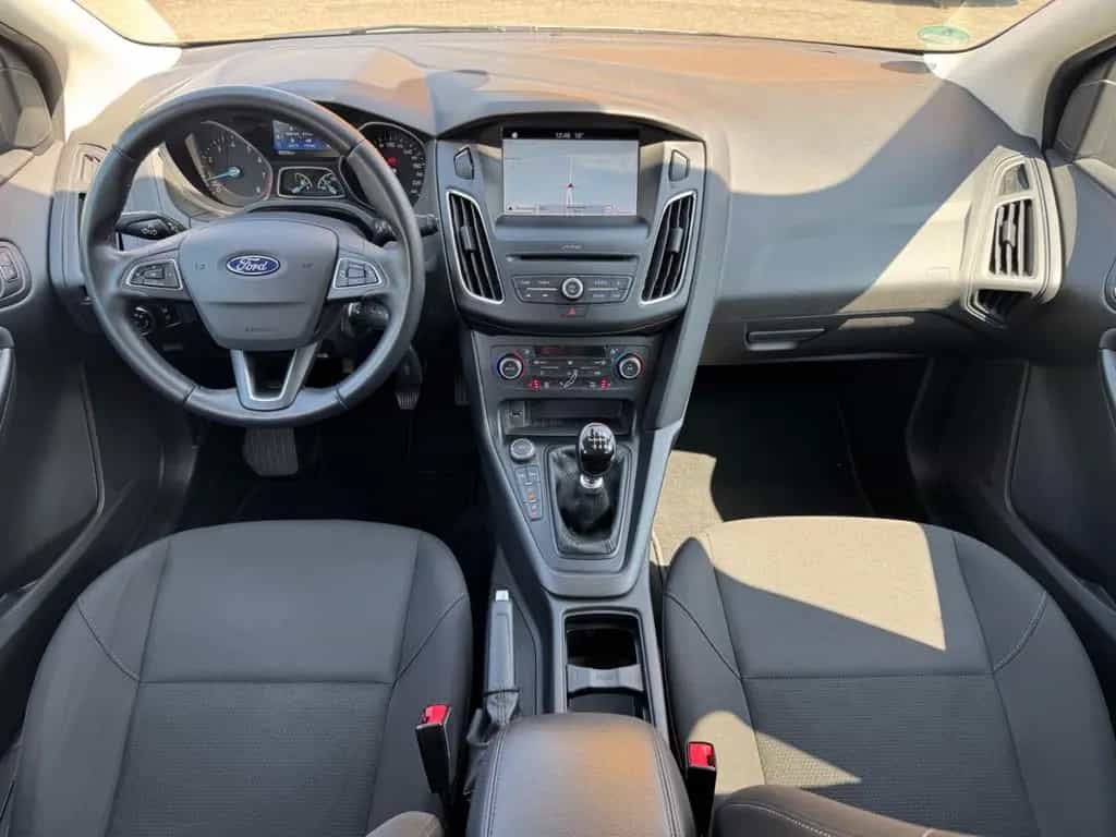 Ford Focus Turnier Cool & Connect TOP/TÜV 05/2027/+++ 05/2018-photo-14