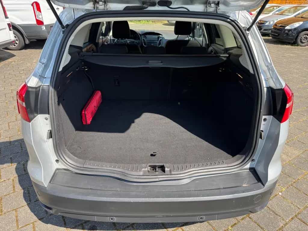 Ford Focus Turnier Cool & Connect TOP/TÜV 05/2027/+++ 05/2018-photo-18