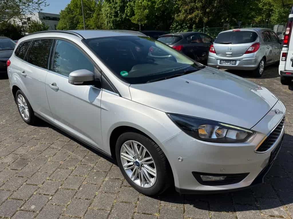 Ford Focus Turnier Cool & Connect TOP/TÜV 05/2027/+++ 05/2018-photo-2