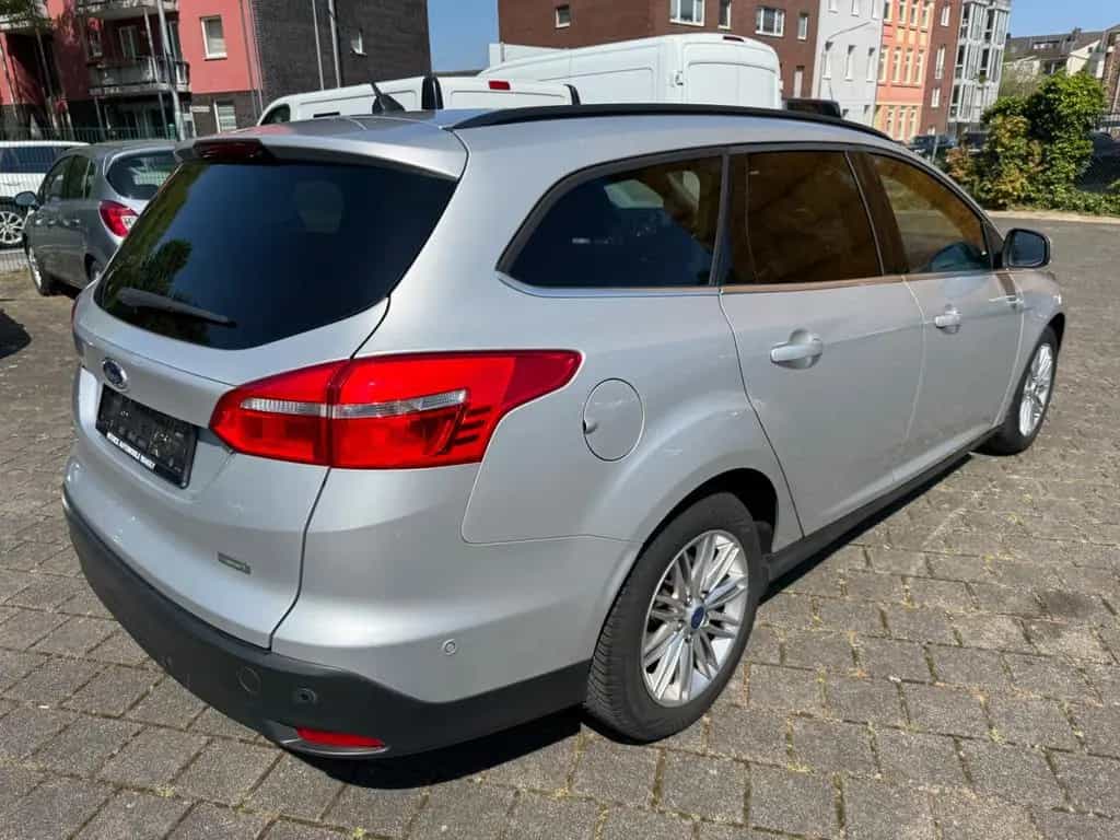 Ford Focus Turnier Cool & Connect TOP/TÜV 05/2027/+++ 05/2018-photo-3