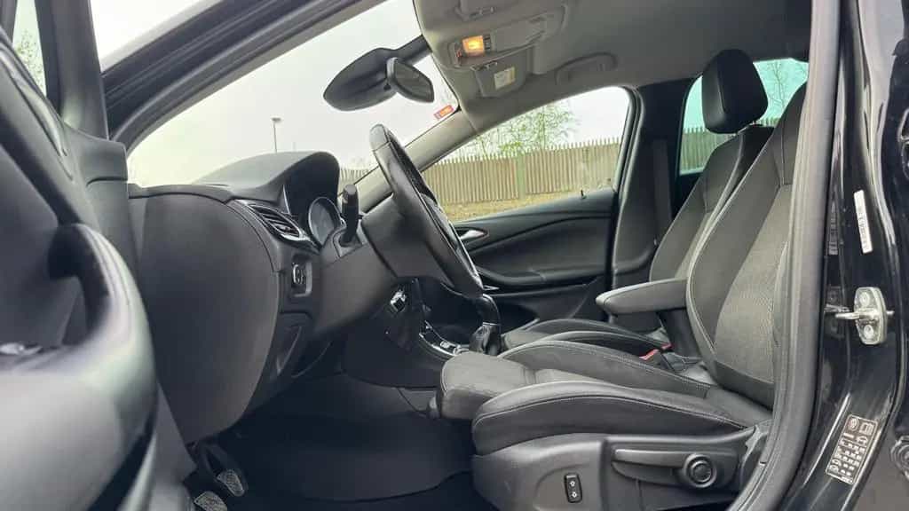 Opel Astra ST 1.4 DI Turbo Edition 110kW*Tüv Neu*Ahk* 09/2017-photo-15
