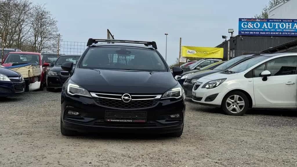 Opel Astra ST 1.4 DI Turbo Edition 110kW*Tüv Neu*Ahk* 09/2017-photo-2