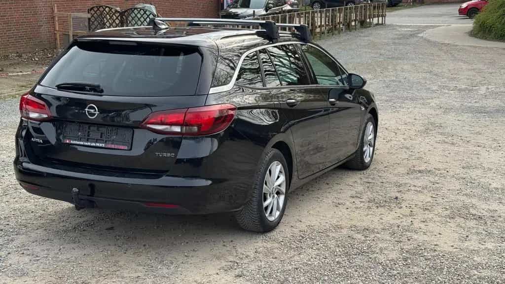 Opel Astra ST 1.4 DI Turbo Edition 110kW*Tüv Neu*Ahk* 09/2017-photo-7