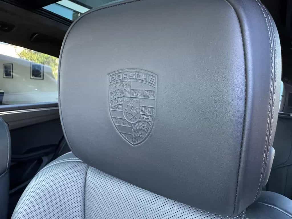 Porsche Macan Turbo*SPORT-DESIGN*LED*PANO*BOSE*KAM*LUFT* 11/2020-photo-22
