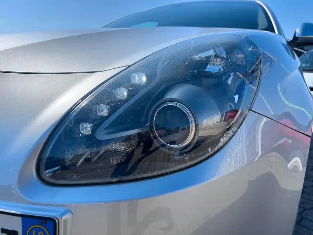 Alfa Romeo Giulietta 1.4 Turbo MultiAir Distinct 06/2010-photo-3