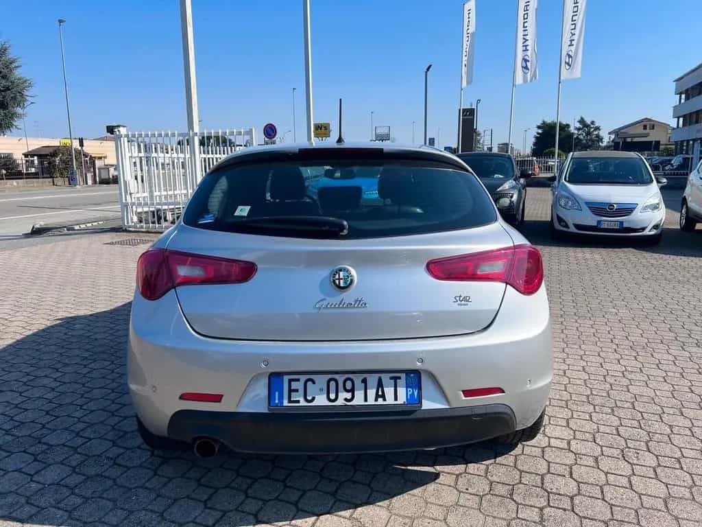 Alfa Romeo Giulietta 1.4 Turbo MultiAir Distinct 06/2010-photo-6