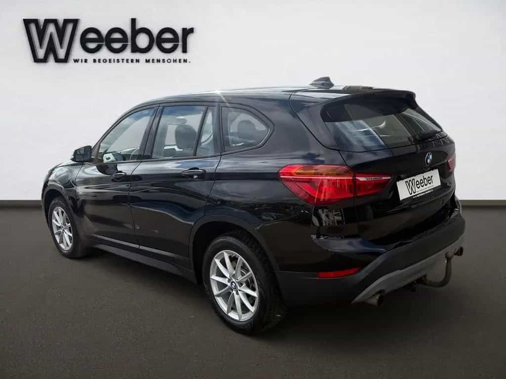 BMW X1 xDrive 20 i Advantage *AHK*NAVI*PDC*HARMAN KA 02/2017-photo-11