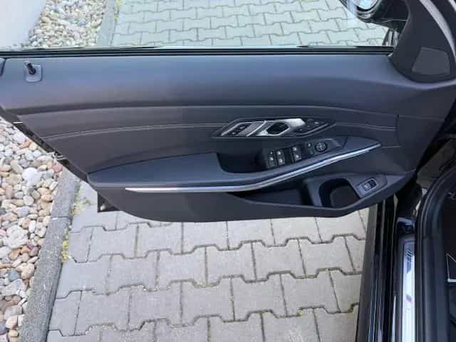 BMW 3 Series 320 i M Sport+HEADUP+LED+R-KAMERA+ANHÄNGERK.+ 07/2021-photo-6