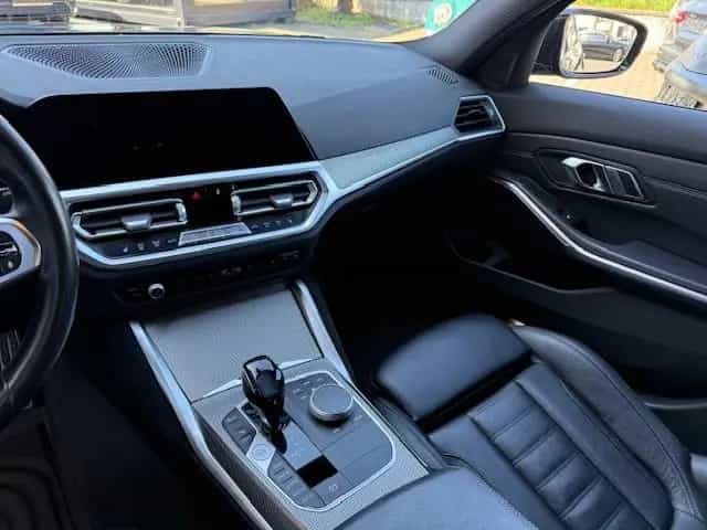BMW 3 Series 320 i M Sport+HEADUP+LED+R-KAMERA+ANHÄNGERK.+ 07/2021-photo-18