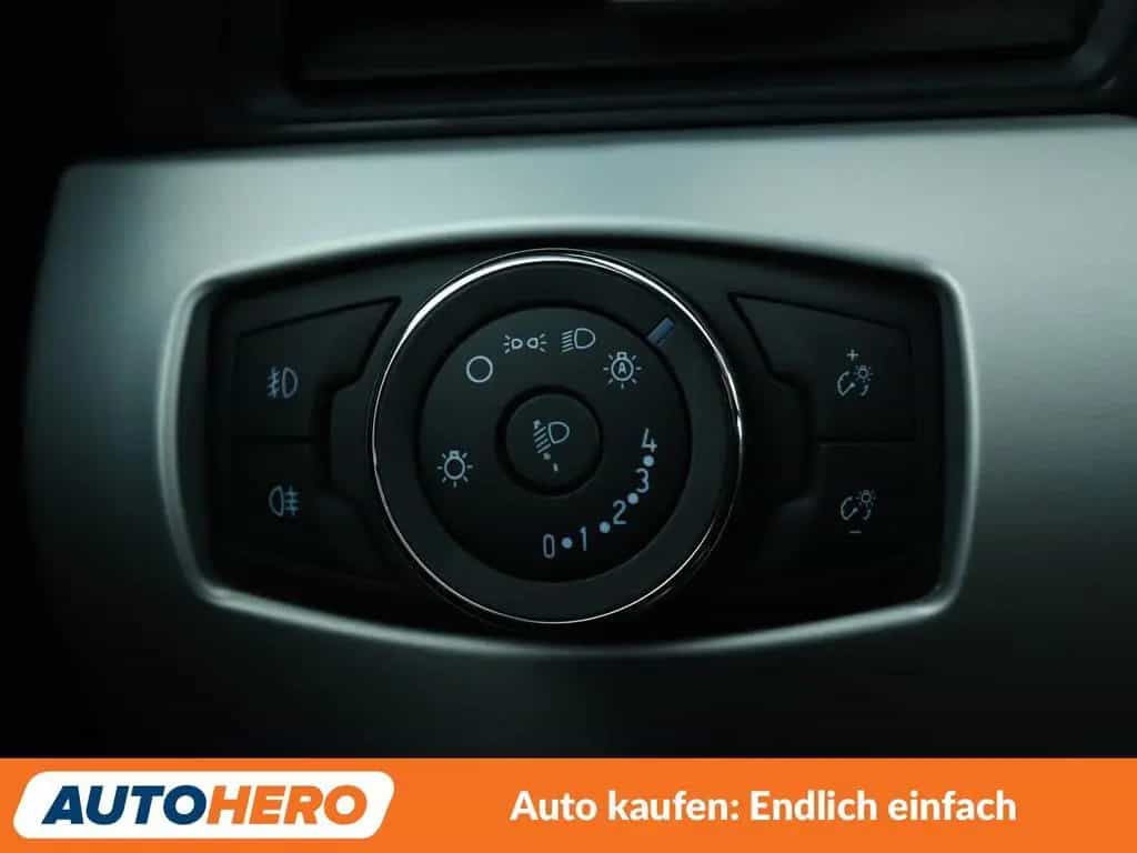 Ford Mustang 2.3 EcoBoost Basis *CAM*TEMPO*XENON* 08/2016-photo-25