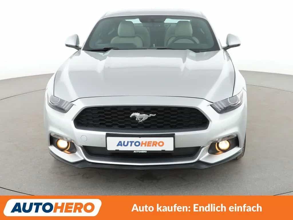 Ford Mustang 2.3 EcoBoost Basis *CAM*TEMPO*XENON* 08/2016-photo-8