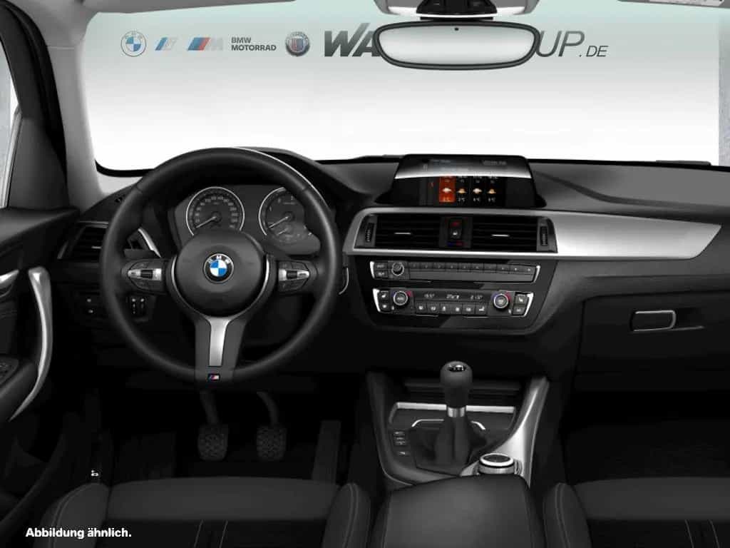 BMW 1 Series 116d d Advantage LED Sport Navi SHZ PDC USB Shz 09/2018-photo-3