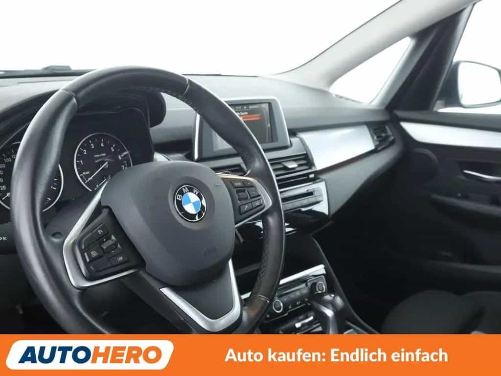BMW 2 Series 220i Active Tourer Advantage Aut.*NAV*TEMP* 09/2016-photo-10