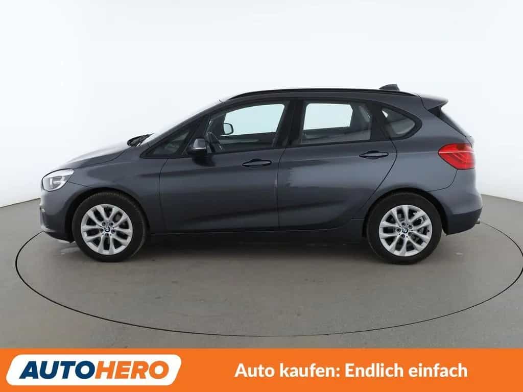 BMW 2 Series 220i Active Tourer Advantage Aut.*NAV*TEMP* 09/2016-photo-2