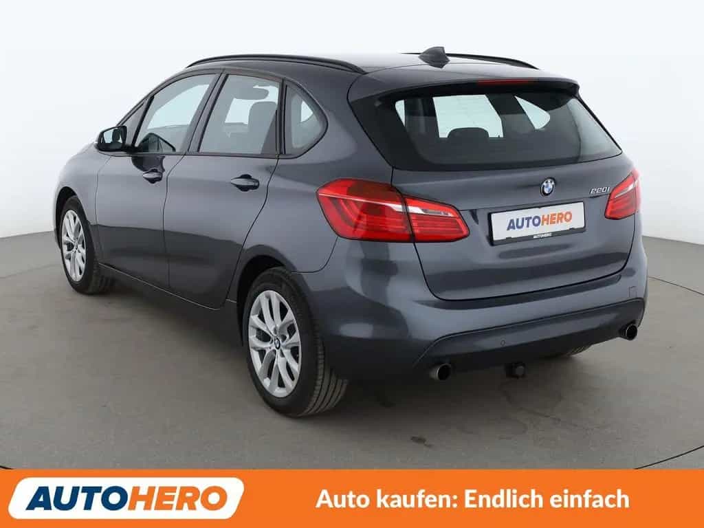 BMW 2 Series 220i Active Tourer Advantage Aut.*NAV*TEMP* 09/2016-photo-3