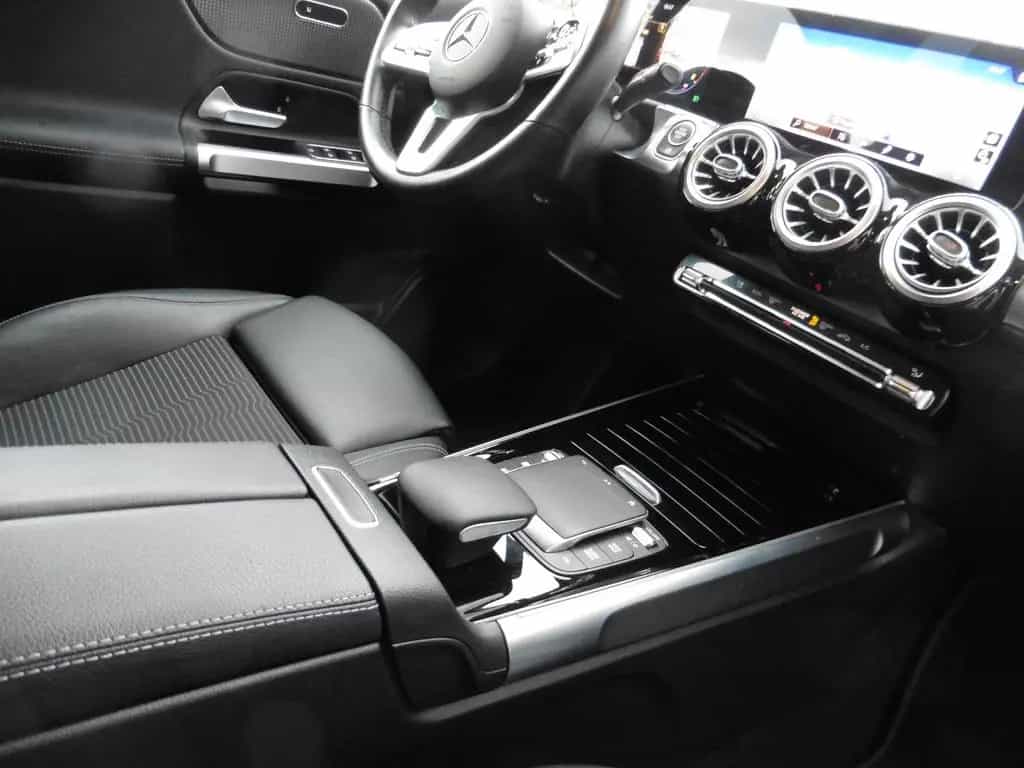 Mercedes-Benz GLB-Class 180 Night Paket*LED*NAVI*WR*PDC*Ambiente... 03/2021-photo-12