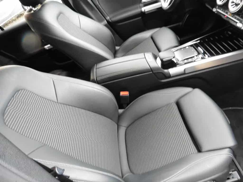 Mercedes-Benz GLB-Class 180 Night Paket*LED*NAVI*WR*PDC*Ambiente... 03/2021-photo-13