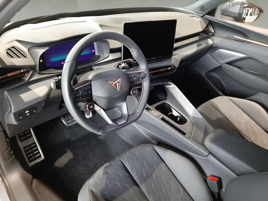 Cupra Terramar VZ 2.0 TSI *Sennheiser*Pano*AHK*20Zoll* 08/2025-photo-9