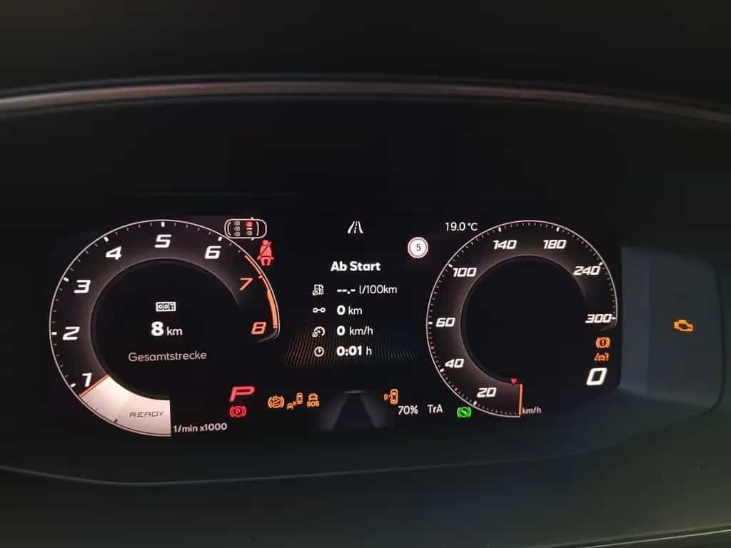 Cupra Leon VZ 2.0 TSI 300PS *Matrix*Pano*Sennheiser* 03/2026-photo-9