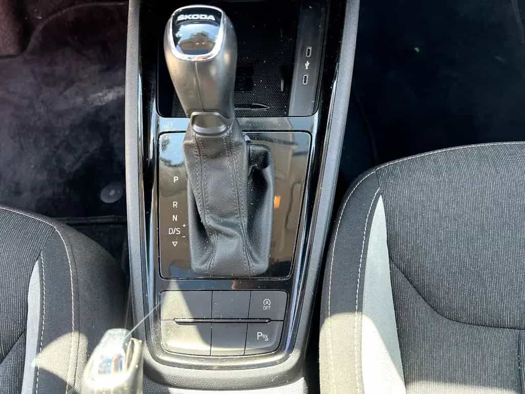 Skoda Kamiq 1.0 TSI Style LED Navi Pano Sitzh DAB+ ACC 12/2019-photo-22