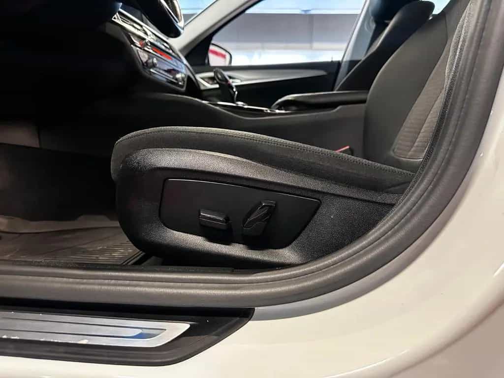 BMW 5 Series 530d xDrive lim. 06/2017-photo-17
