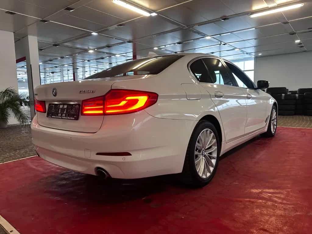 BMW 5 Series 530d xDrive lim. 06/2017-photo-6