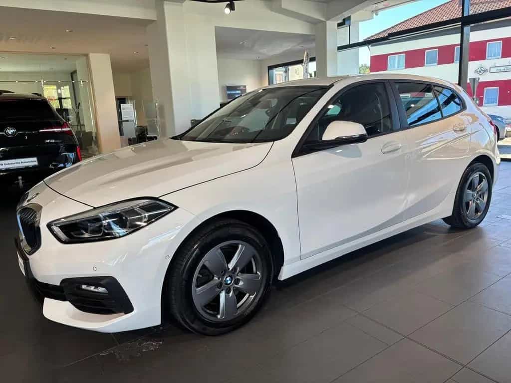 BMW 118 i Advantage DAB LED WLAN Tempomat Shz PDC 08/2020-photo-1