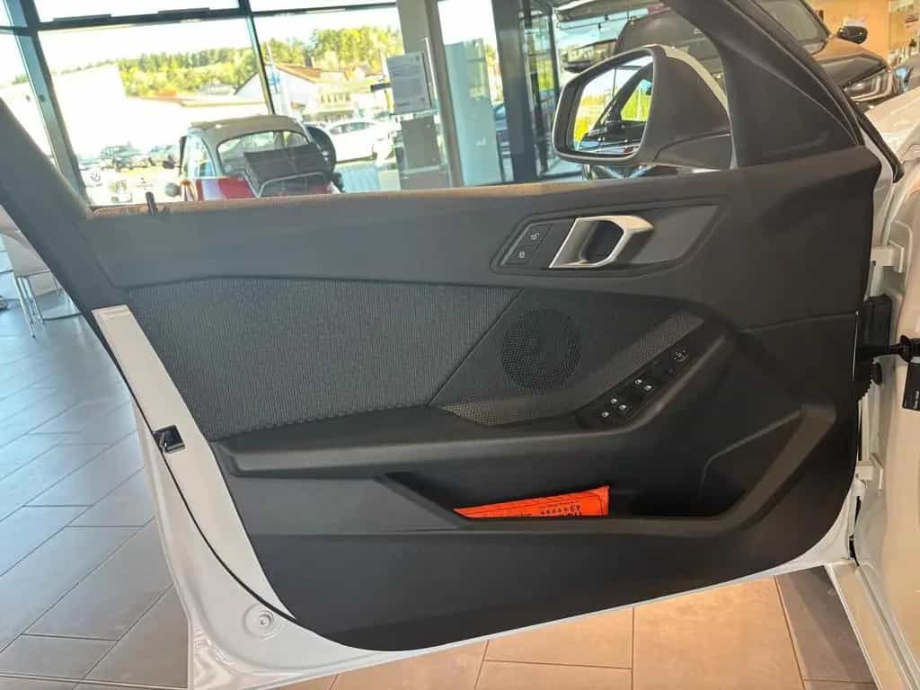 BMW 118 i Advantage DAB LED WLAN Tempomat Shz PDC 08/2020-photo-12