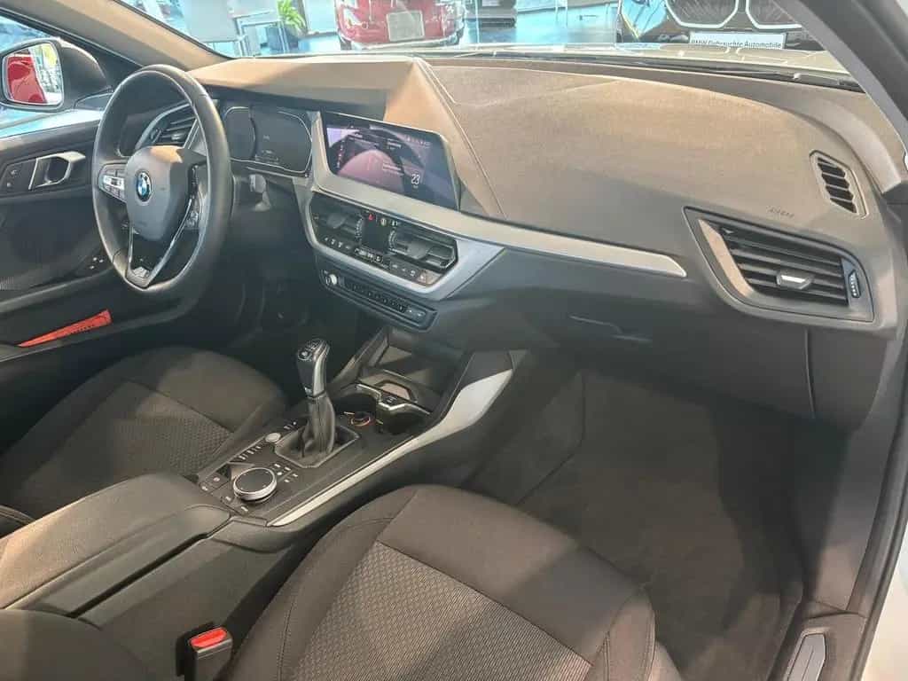 BMW 118 i Advantage DAB LED WLAN Tempomat Shz PDC 08/2020-photo-22