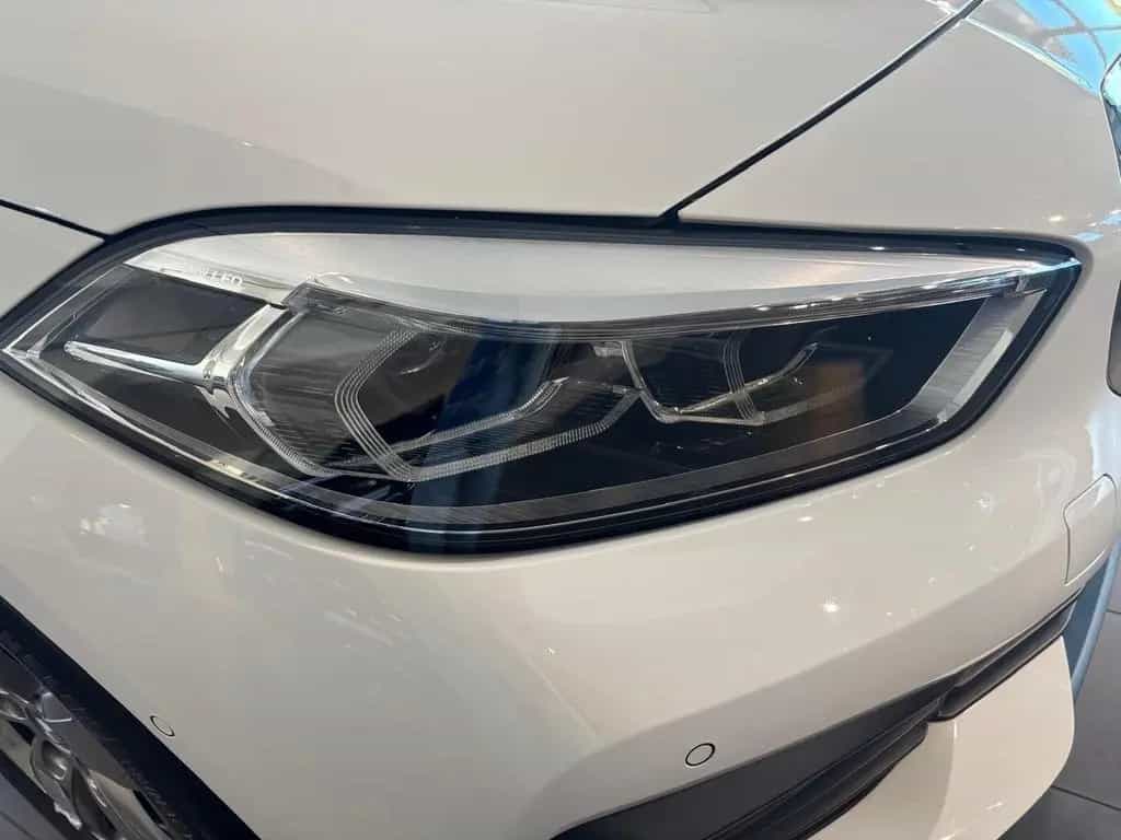 BMW 118 i Advantage DAB LED WLAN Tempomat Shz PDC 08/2020-photo-24