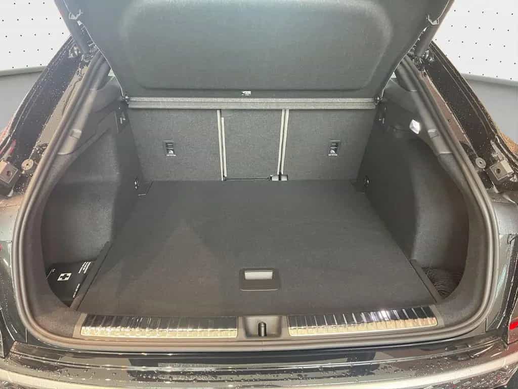 Audi Q3 Sportback TFSI 110 kW S tronic*TECHPLUS*MATRI 03/2026-photo-9
